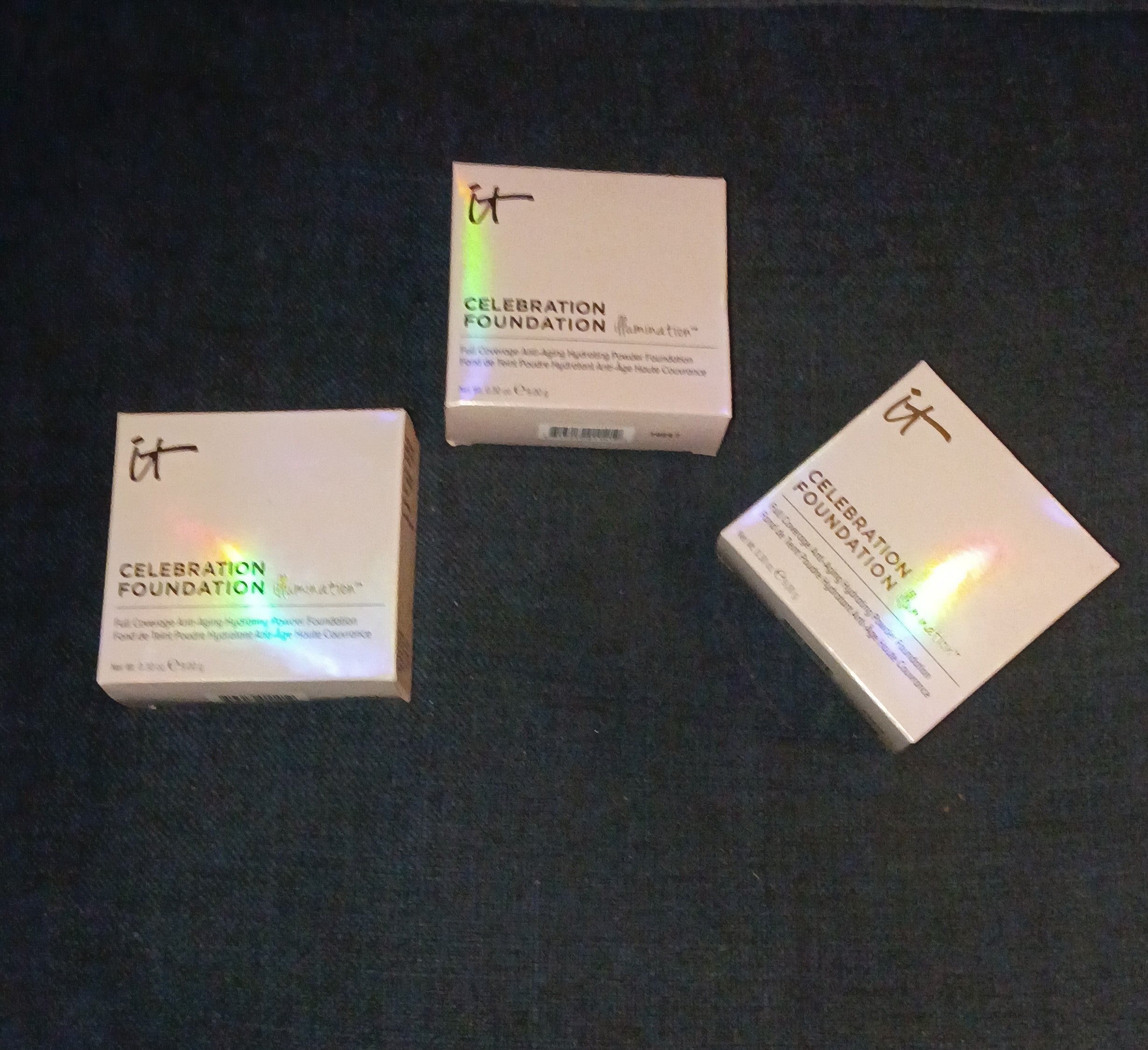 3ct IT Cosmetics Celebration Foundation Illumination Powder Foundation